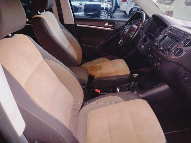 VOLKSWAGEN - TIGUAN - 2012/2012 - Preta - R$ 59.800,00