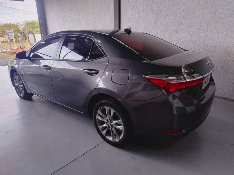 TOYOTA - COROLLA - 2019/2019 - Cinza - R$ 107.500,00