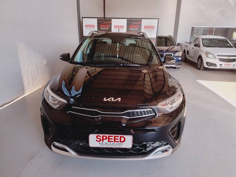 KIA MOTORS - STONIC - 2021/2022 - Preta - R$ 104.900,00